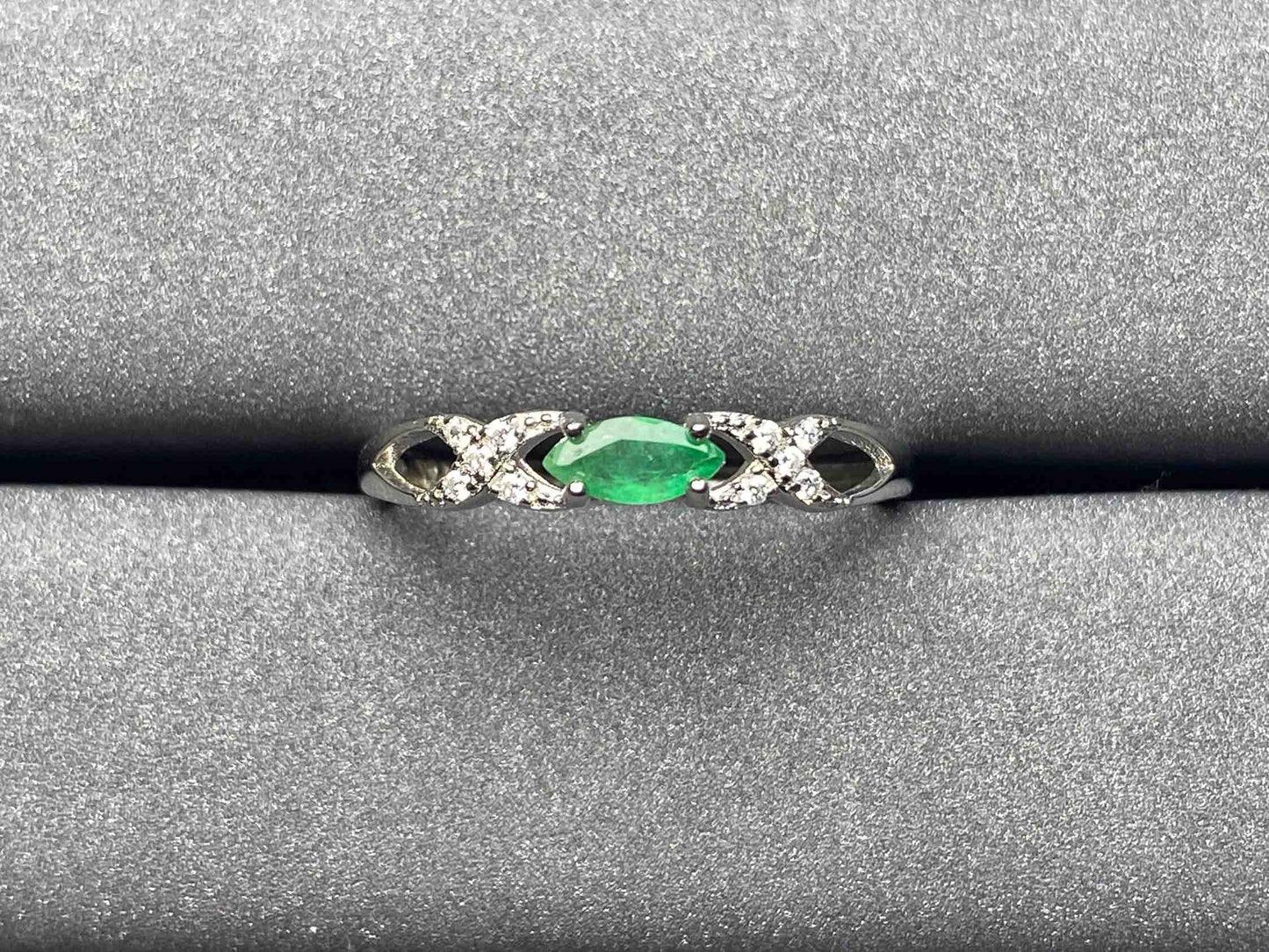 6030 Emerald Ring