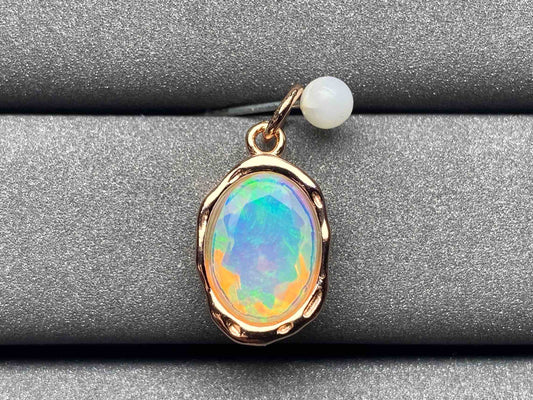 6033 Opal Pendant