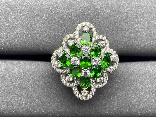 6034 Tsavorite Ring