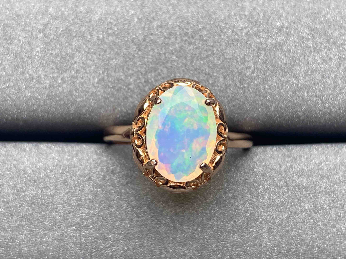6047 Opal Ring