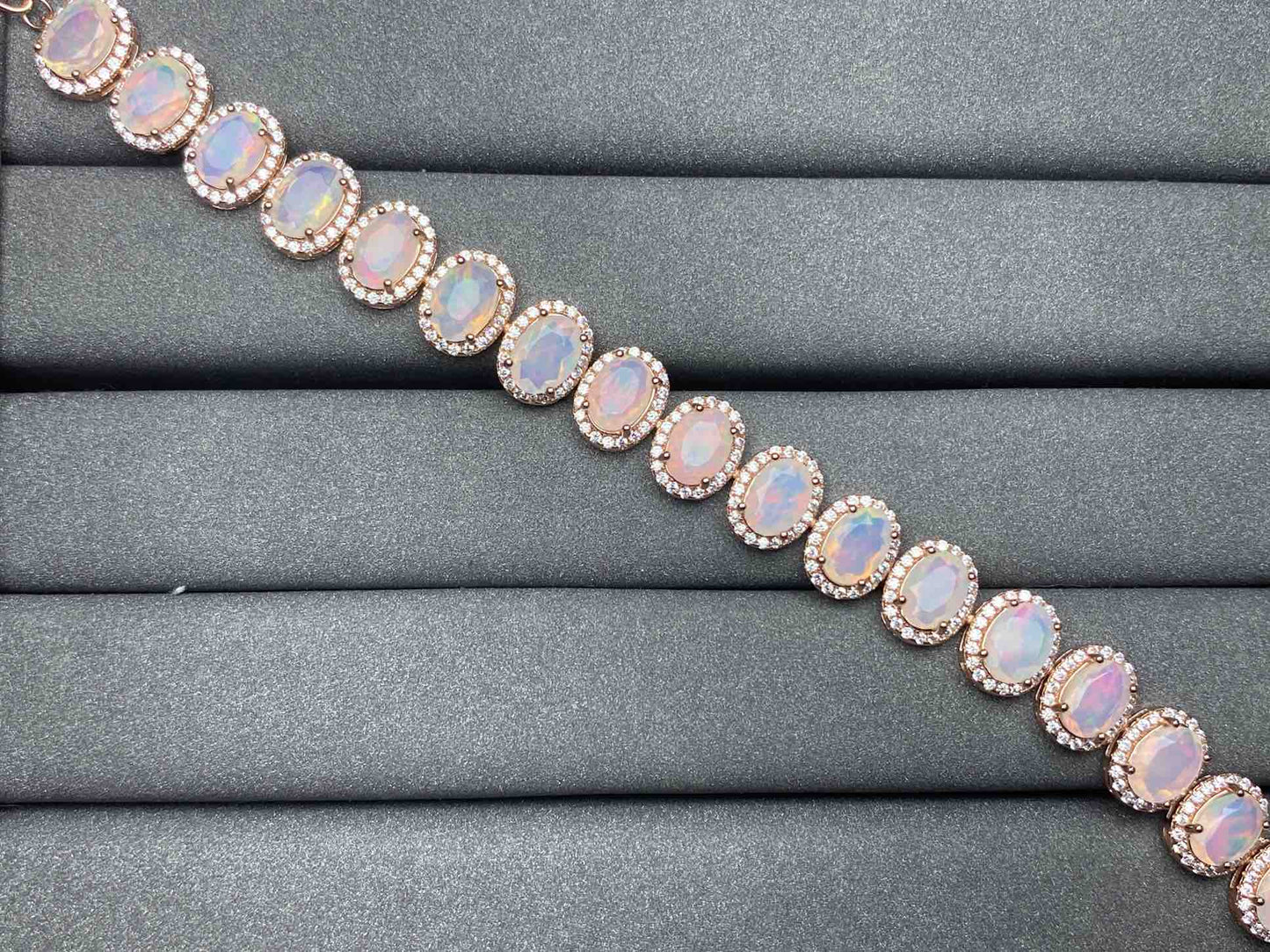6054 Opal Bracelet