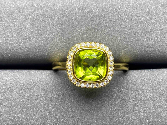 6091 Peridot Ring