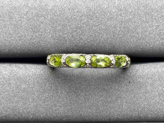 6148 Peridot Ring