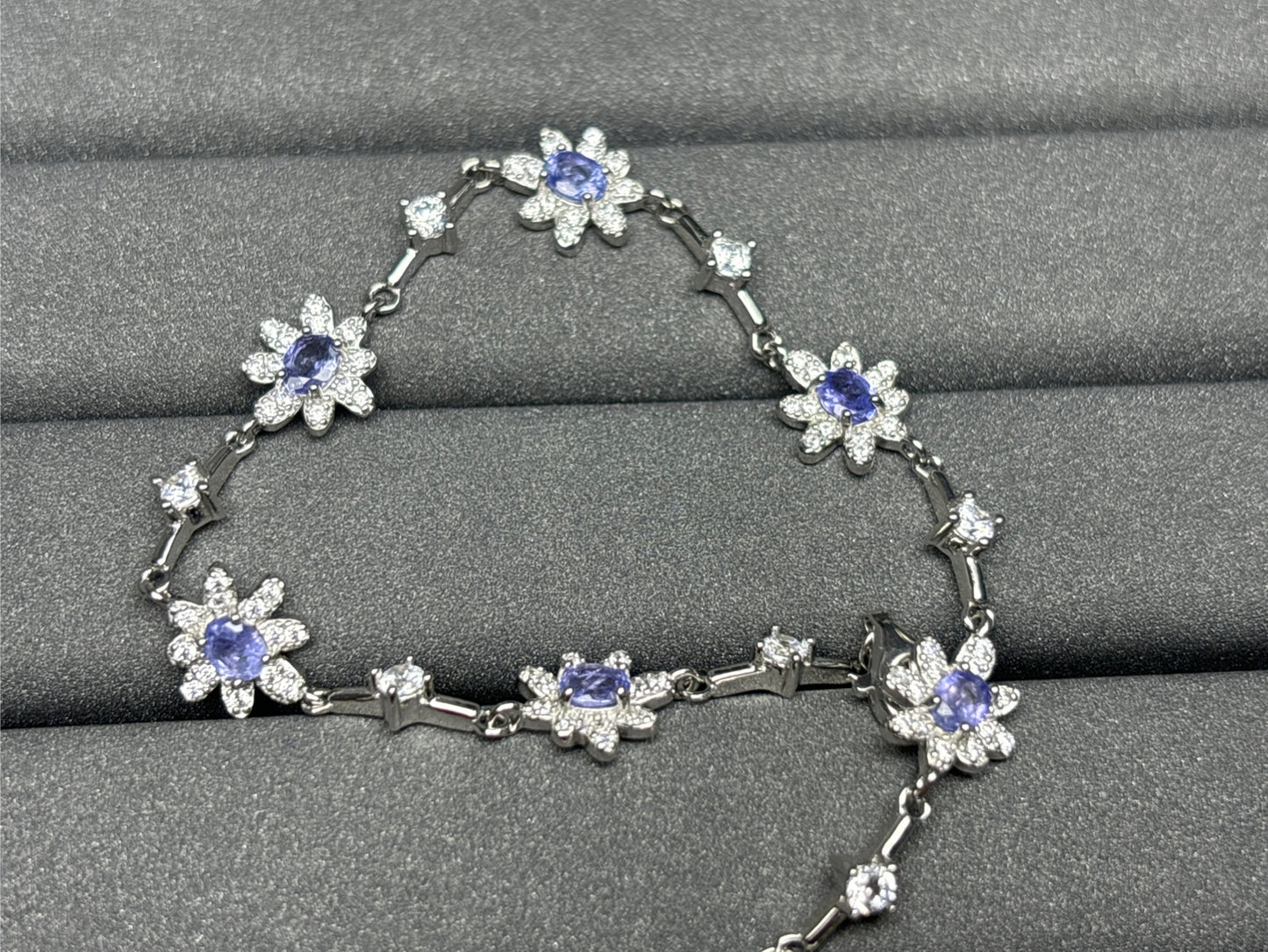 6218 Tanzanite Bracelet