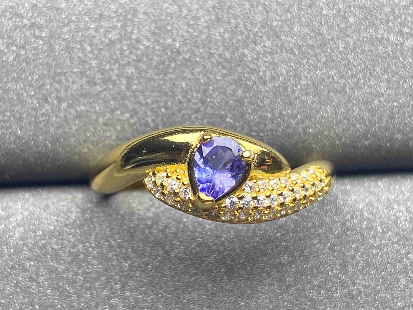 A668 Tanzanite Ring
