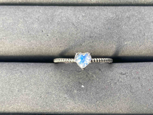 A10037 Moonstone Ring
