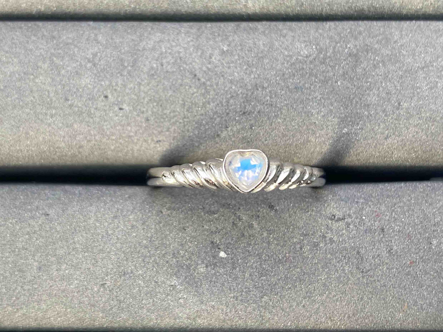 A10038 Moonstone Ring