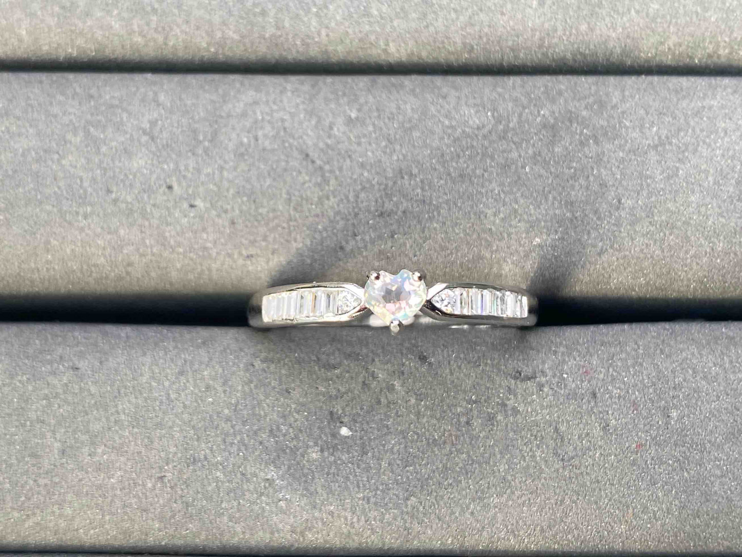 A10039 Moonstone Ring