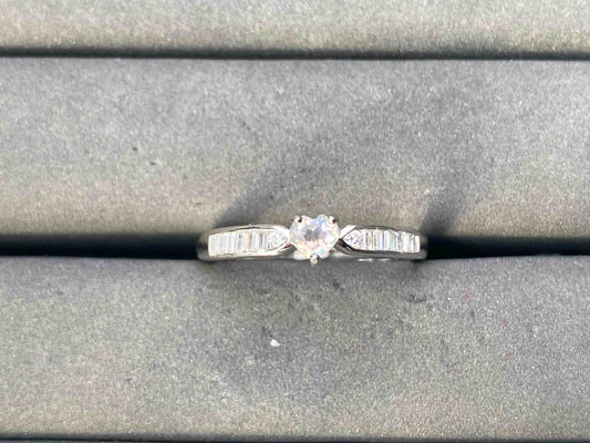 A10039 Moonstone Ring
