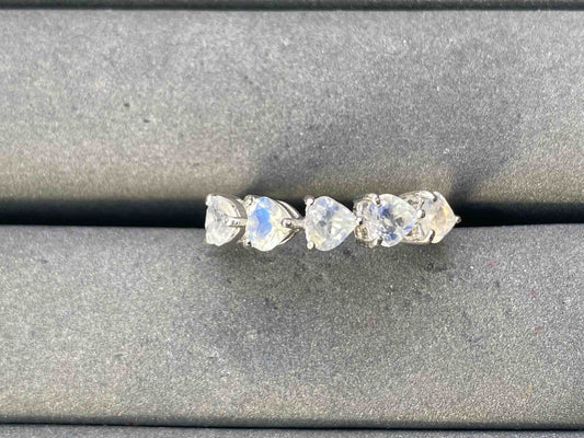 A10041 Moonstone Ring