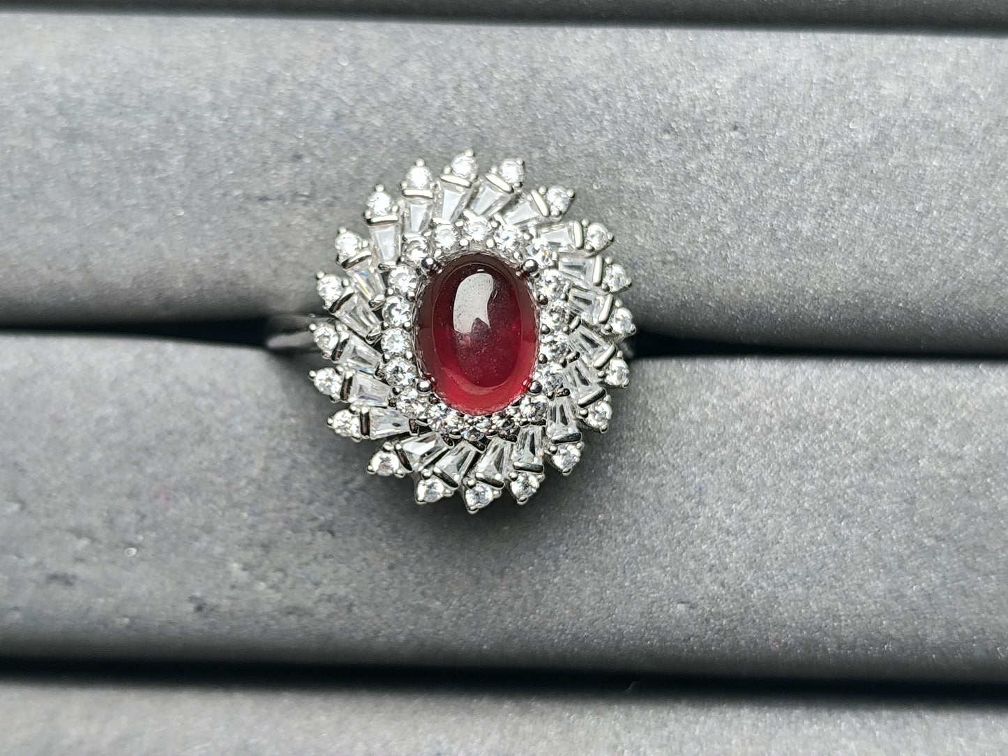 A10123 Garnet Ring