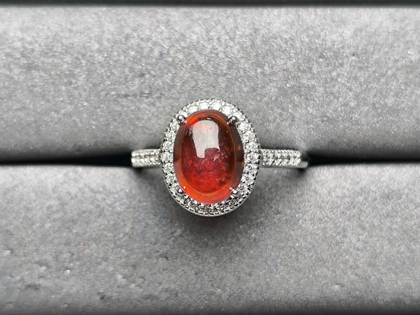 A10124 Garnet Ring