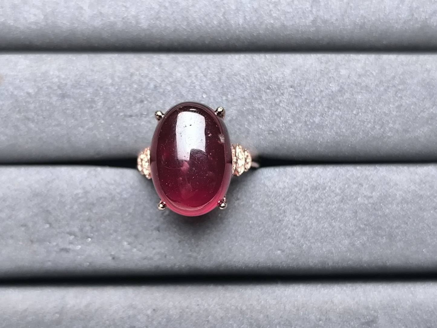 A10130 Garnet Ring