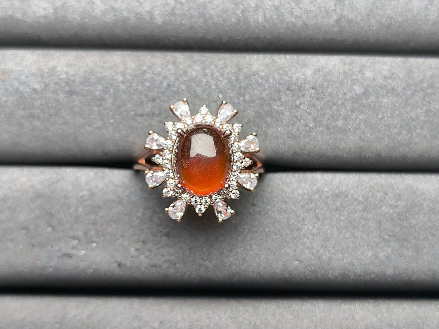 A10134 Garnet Ring