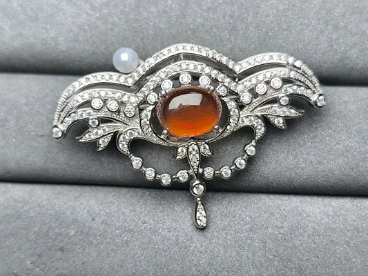 A10135 Garnet Pendant