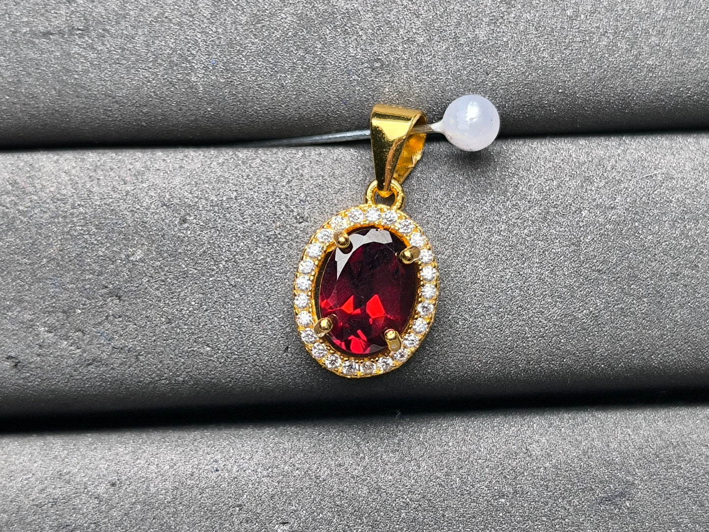 A10145 Garnet Pendant