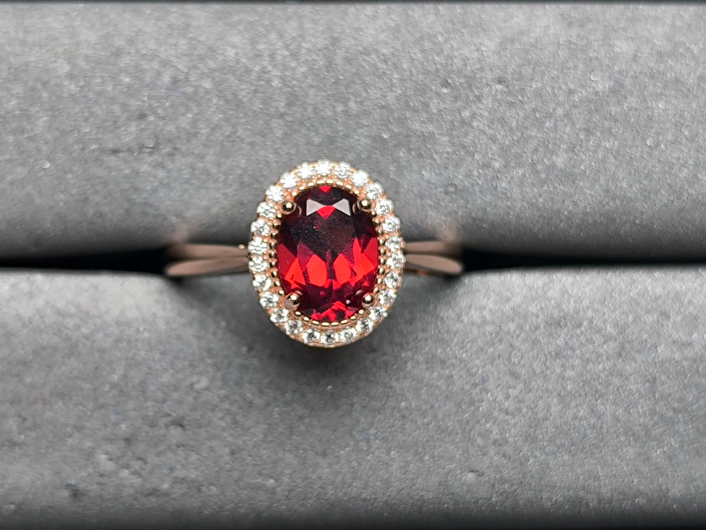A10151 Garnet Ring