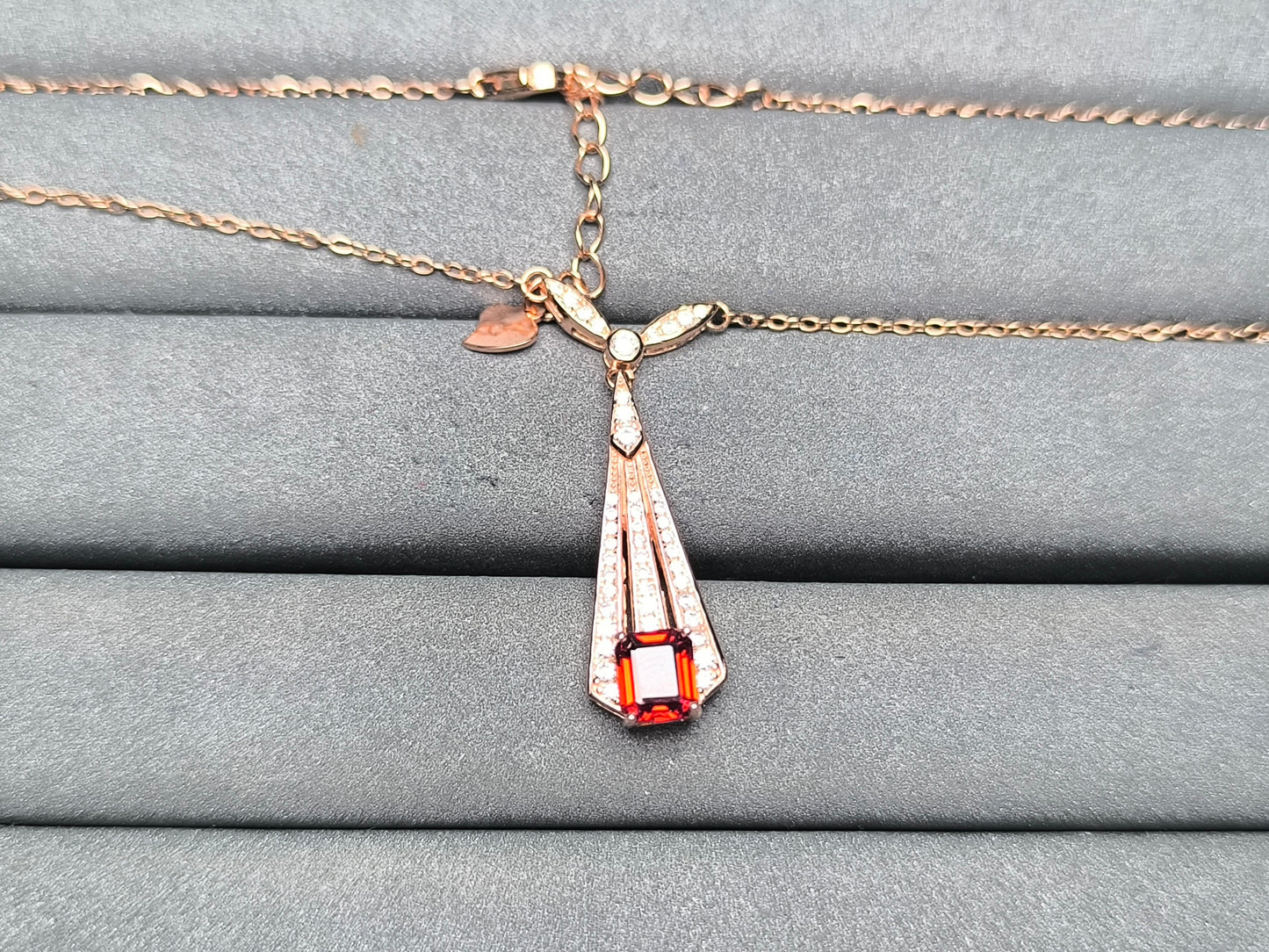 A10181 Garnet Necklace