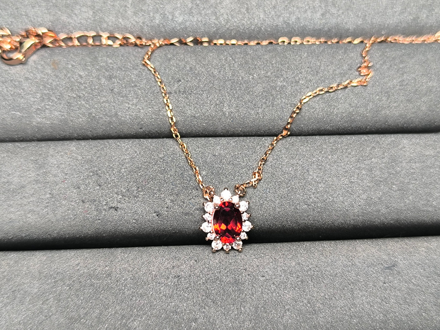 A10183 Garnet Necklace