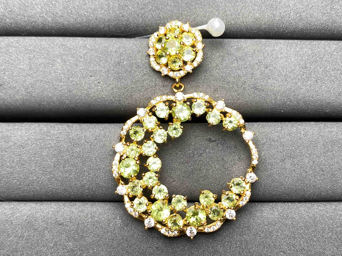 A10468 Peridot Pendant