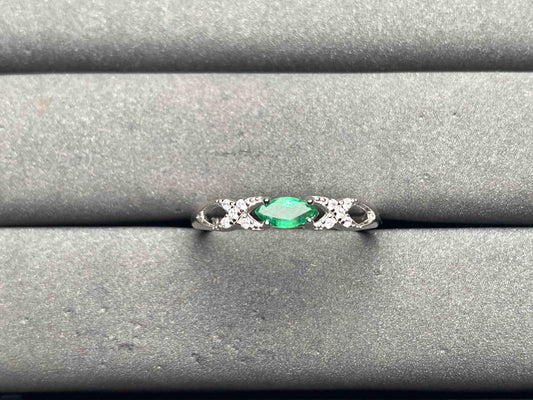 A10553 Emerald Ring