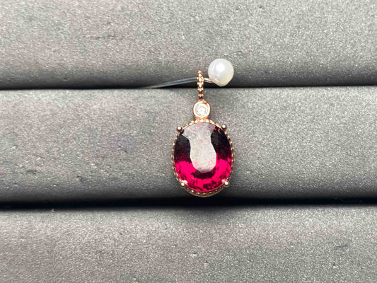 A10576 Garnet Pendant