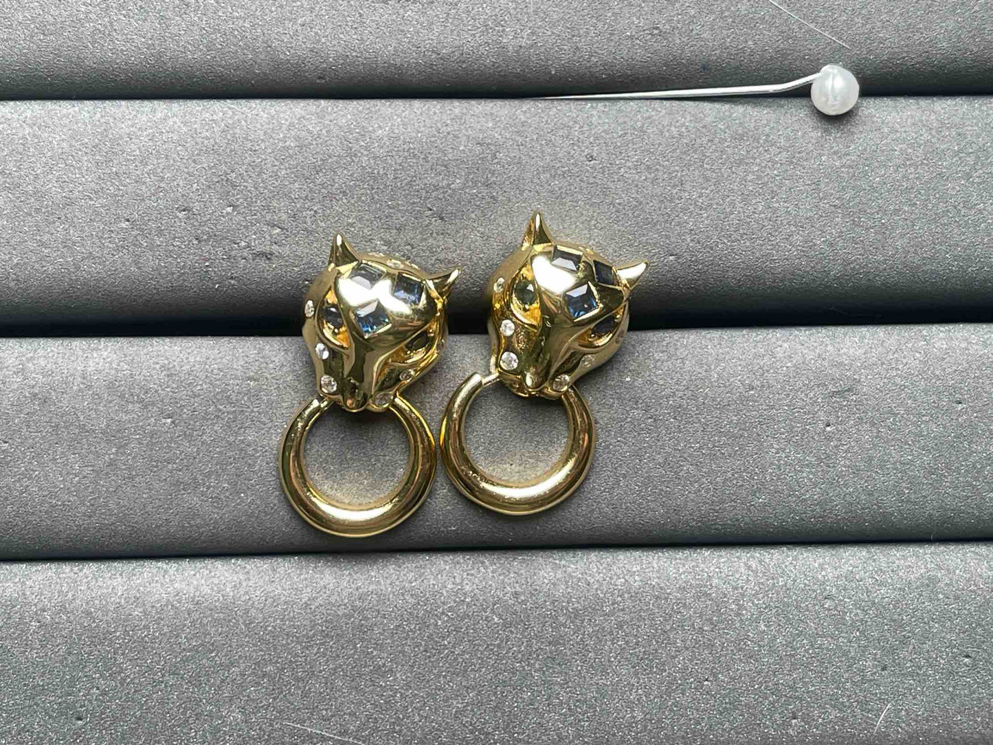 A10584 Sapphire Earrings