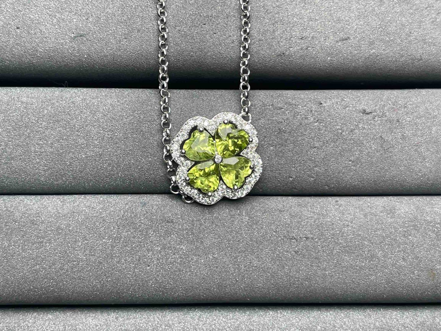 A10752 Peridot Bracelet