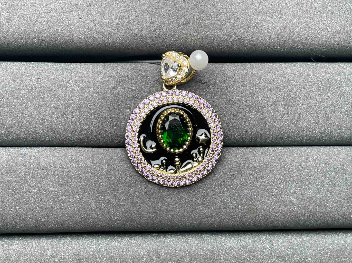 A10766 Diopside Pendant