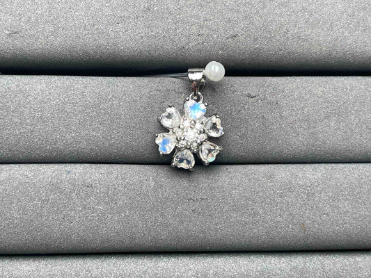 A10768 Aquamarine Pendant