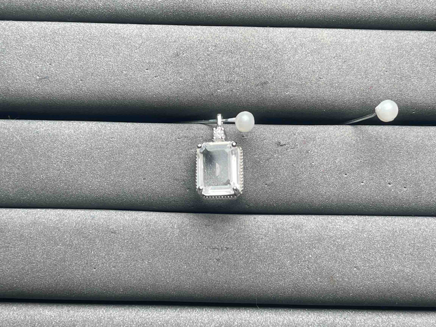 A10900 Color Changing Pendant