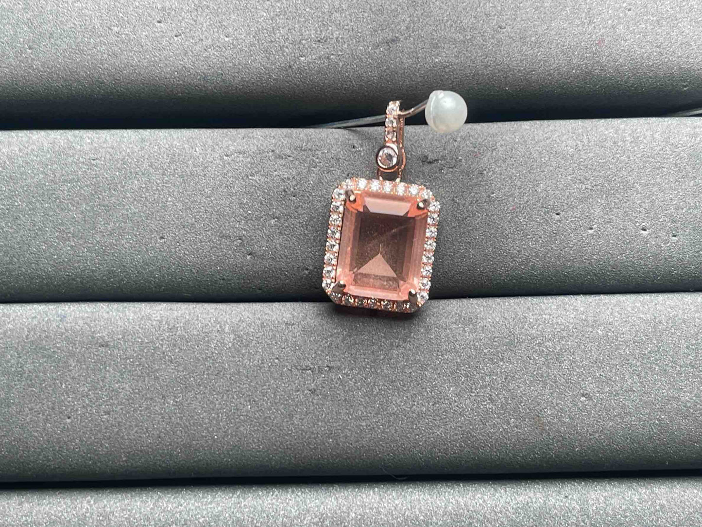 A10902 Color Changing Pendant