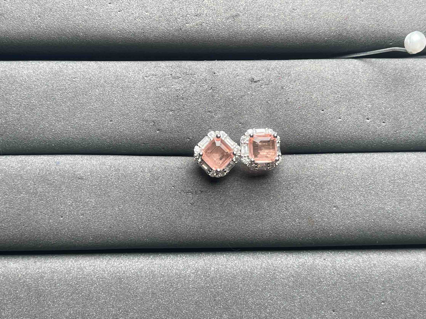 A10907 Color Changing Earrings