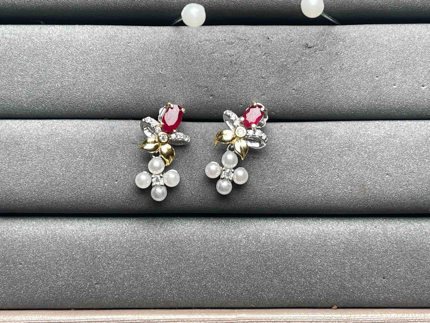 A11005 Ruby Earrings