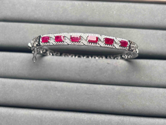 A11085 Ruby Bangle