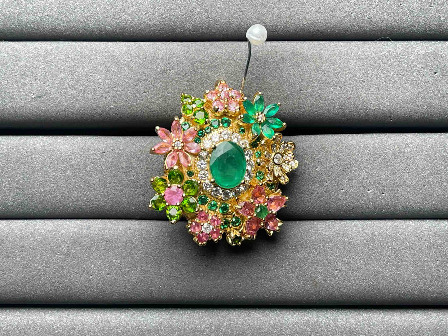 A11105 Emerald Pendant