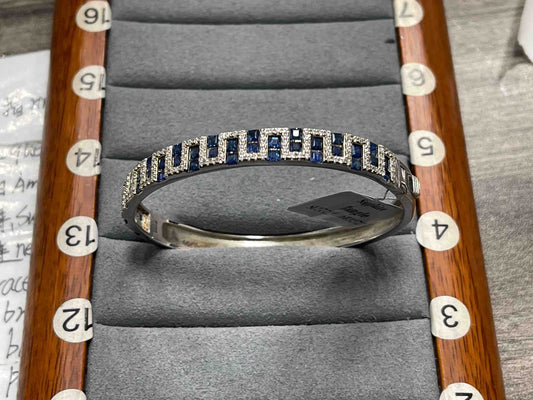 A11173 Sapphire Bangle