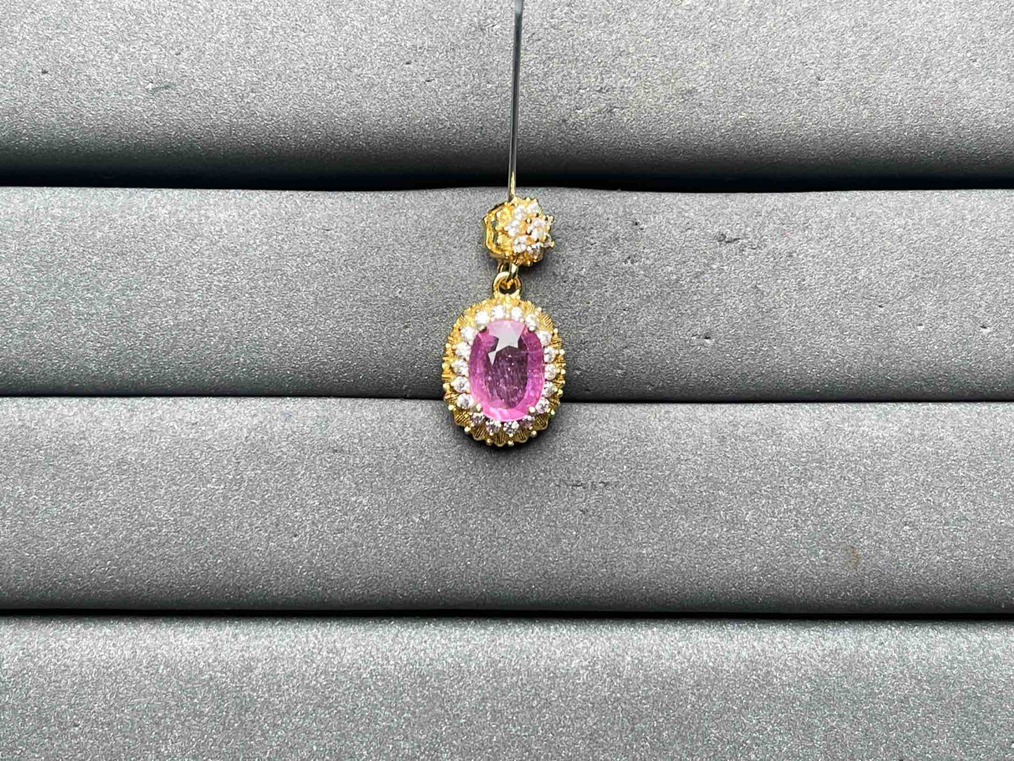 A11178 Pink Sapphire Pendant
