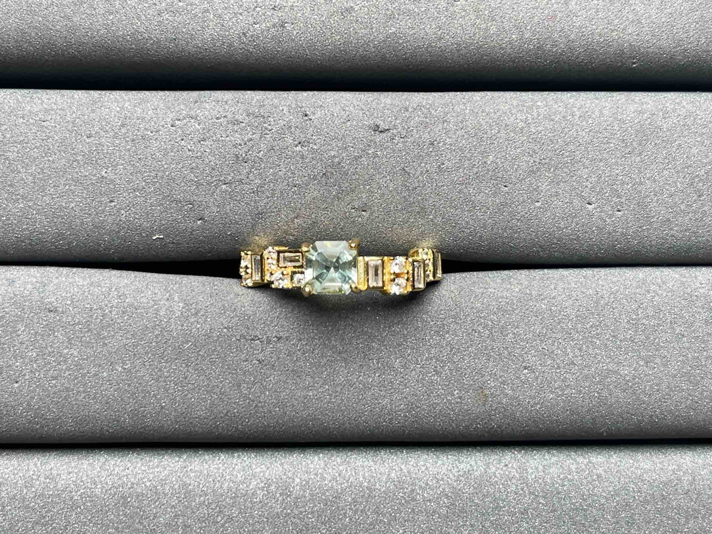 A11233 Aquamarine Ring