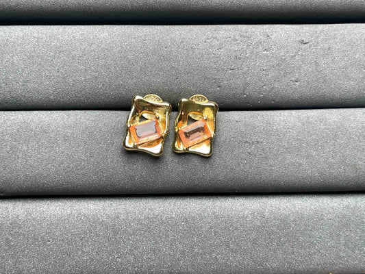 A11237 Color Changing Earrings