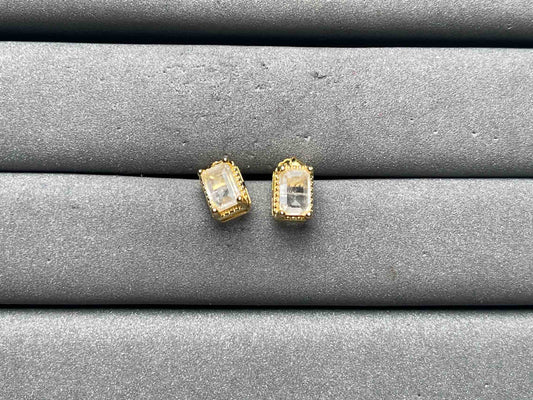 A11238 Color Changing Earrings