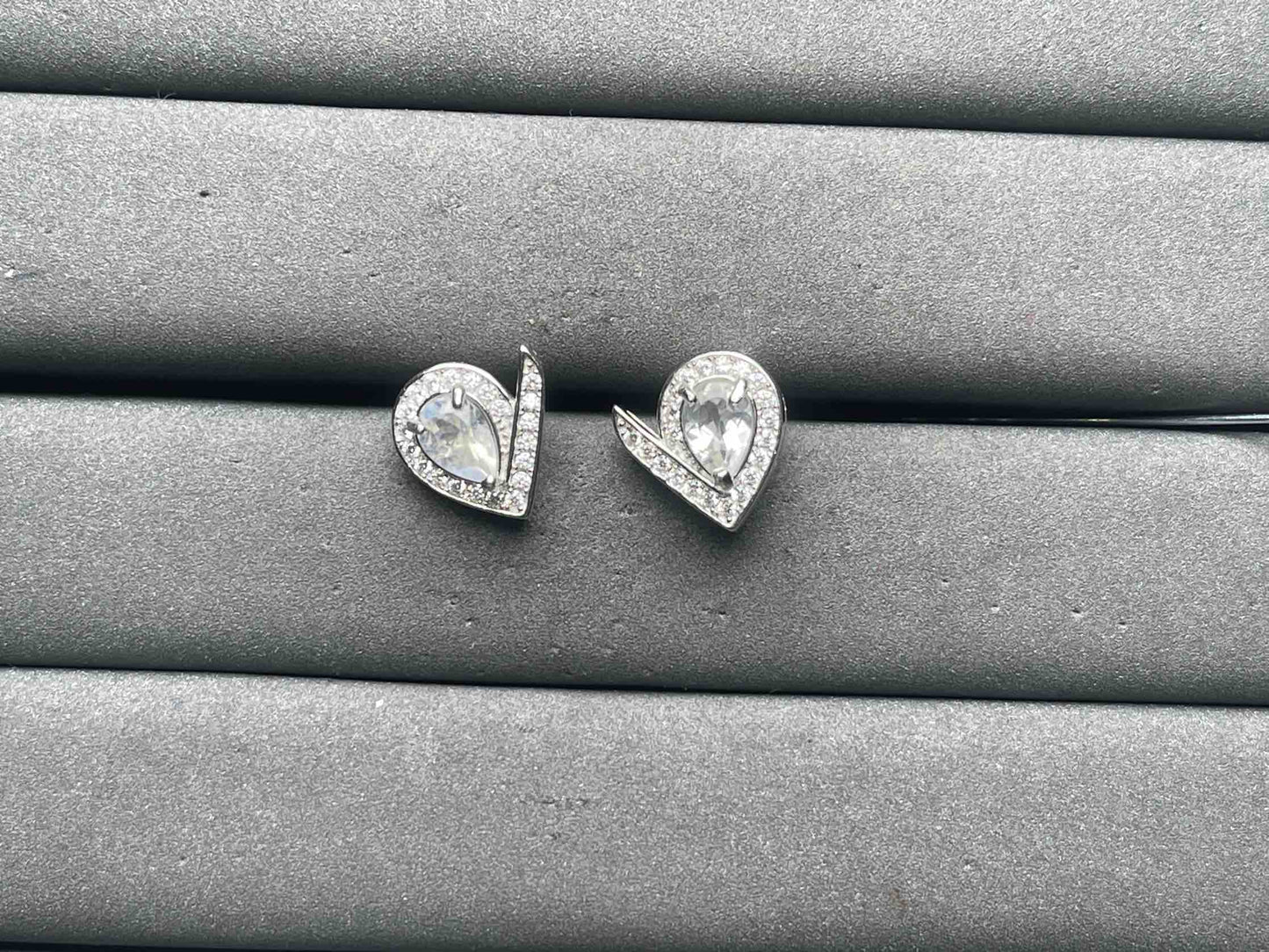 A11285 Aquamarine Earrings