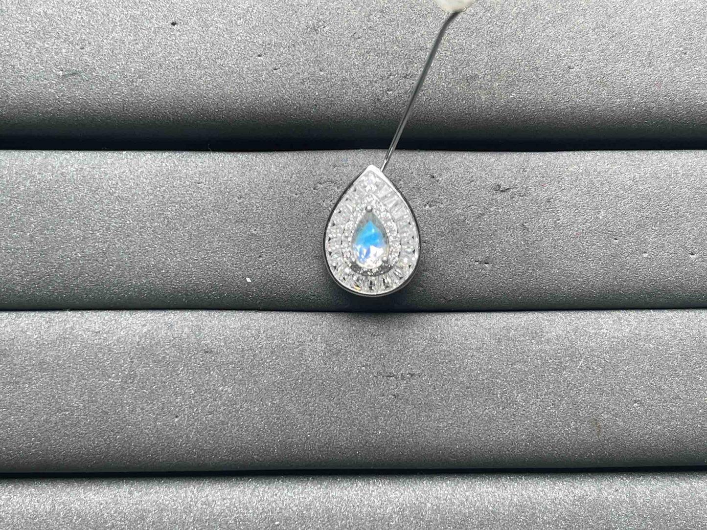 A11292 Aquamarine Pendant