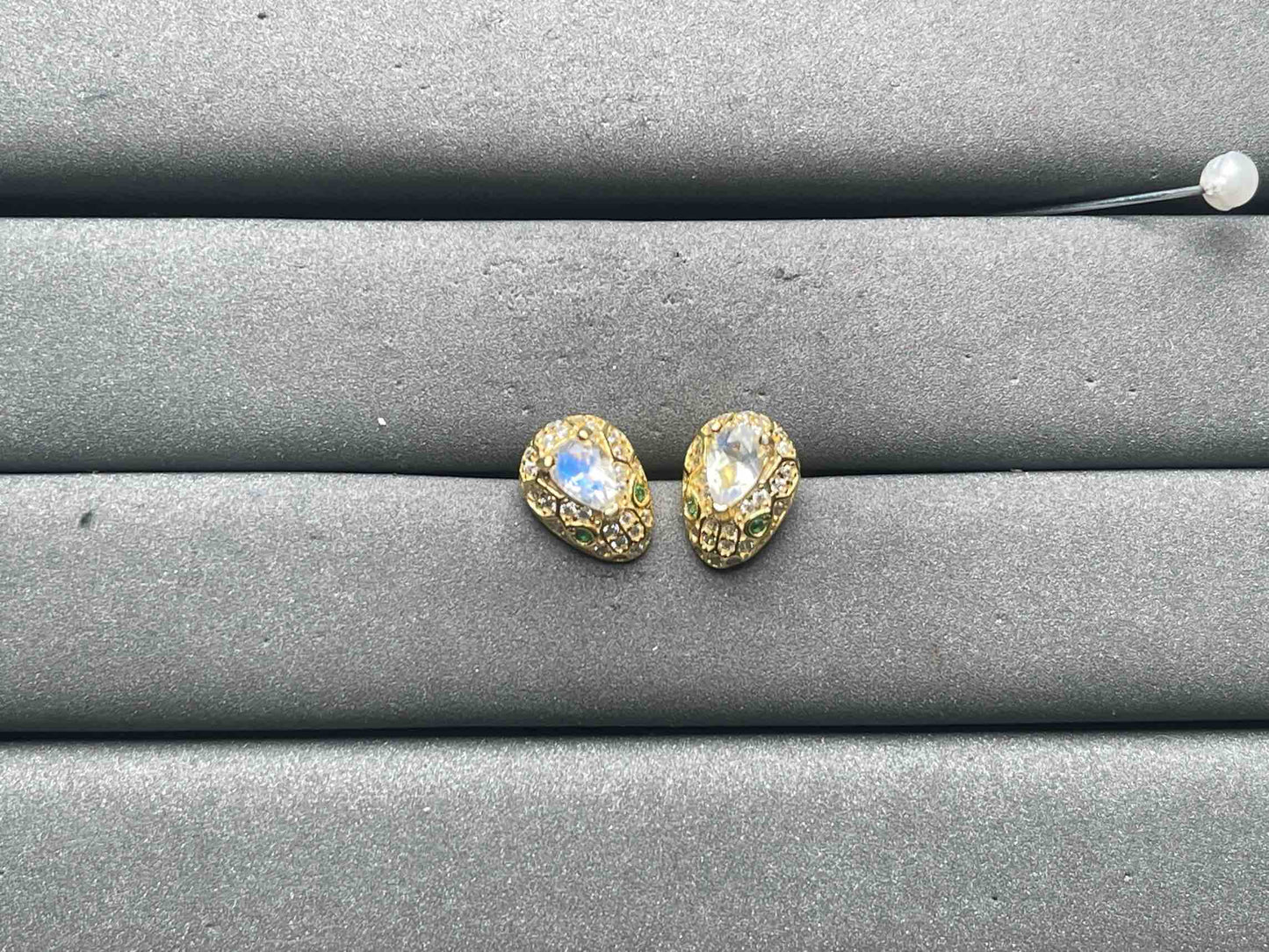 A11306 Aquamarine Earrings