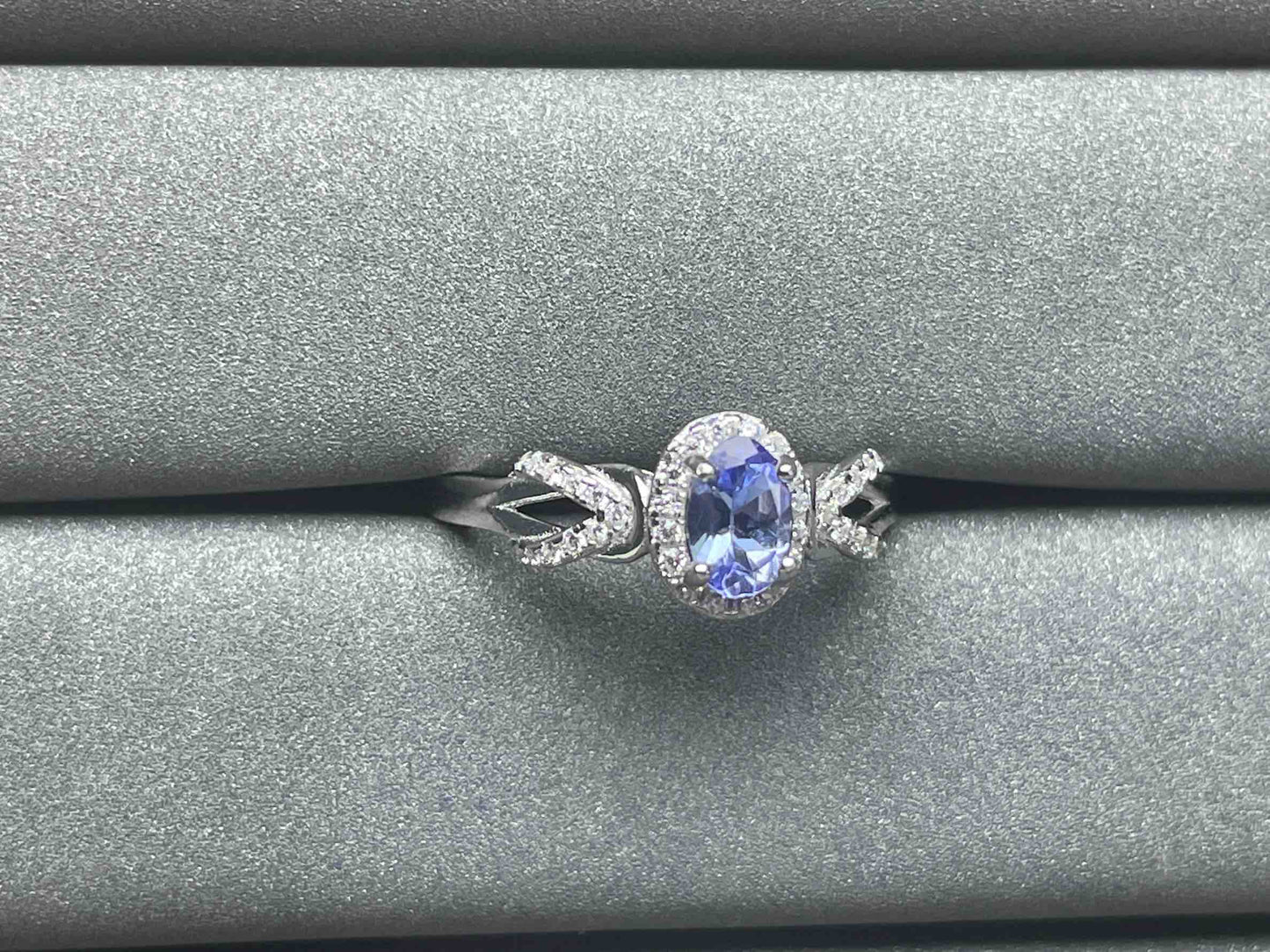 A1131 Tanzanite Ring