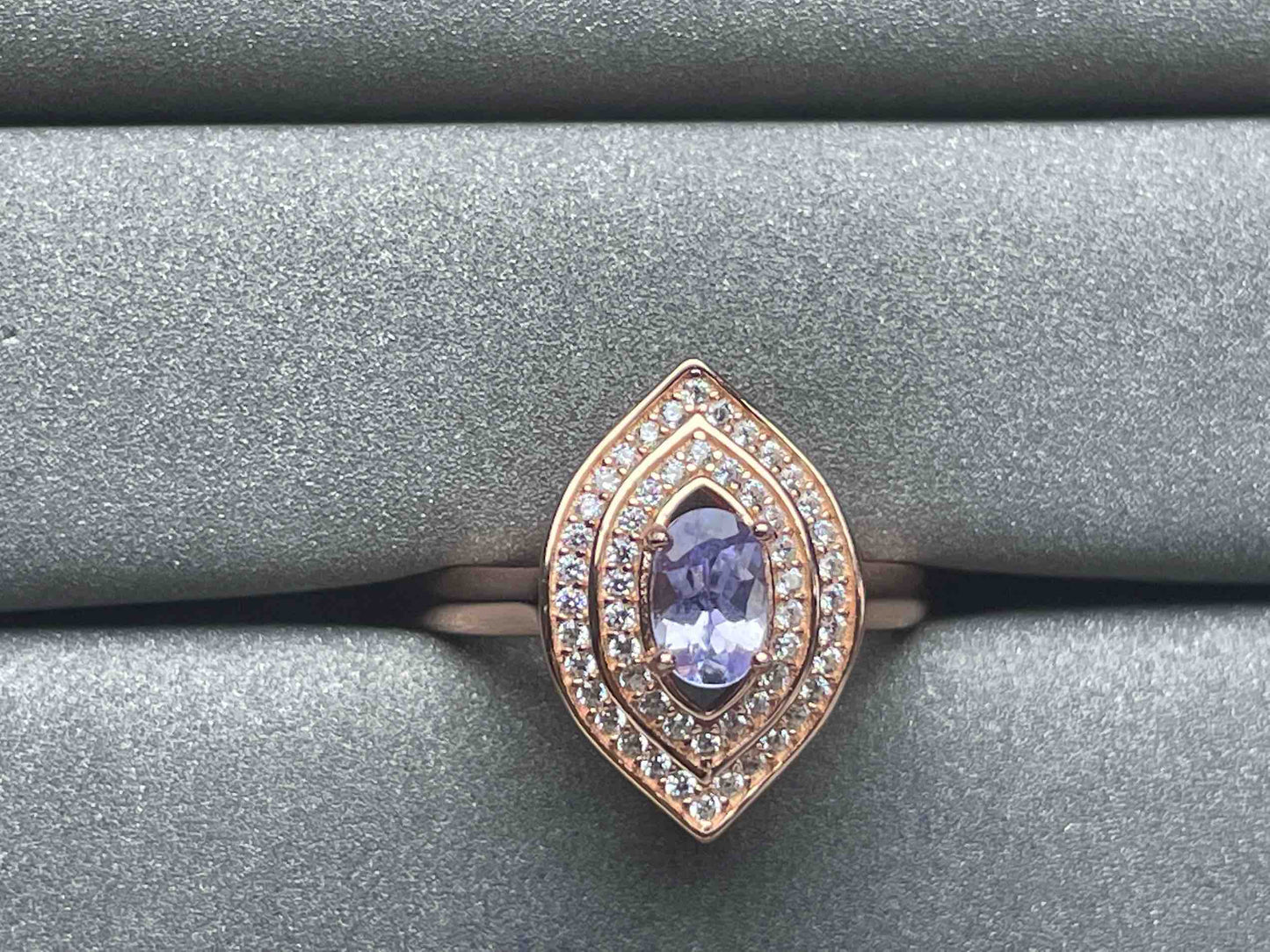 A1132 Tanzanite Ring