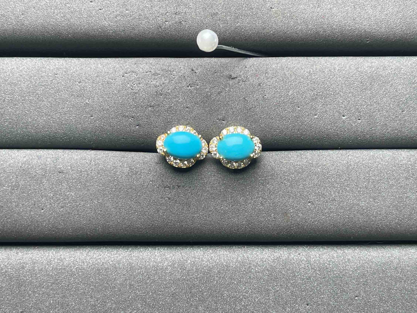 A11324 Turquoise Earrings