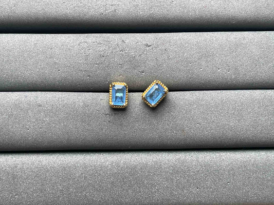 A11487 Color Changing Earrings