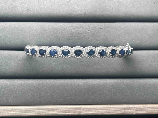 A11593 Sapphire Bangle
