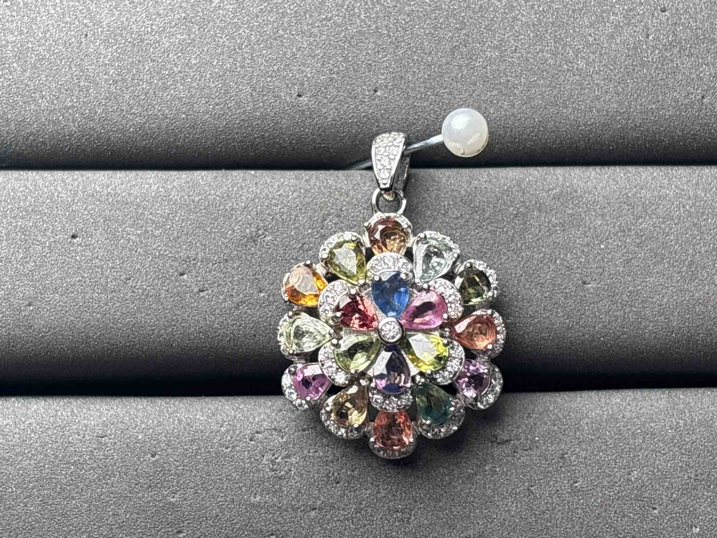 A11681 Sapphire Pendant